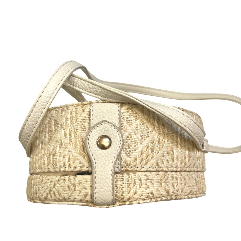 Chic Cream Textured Crossbody Bag